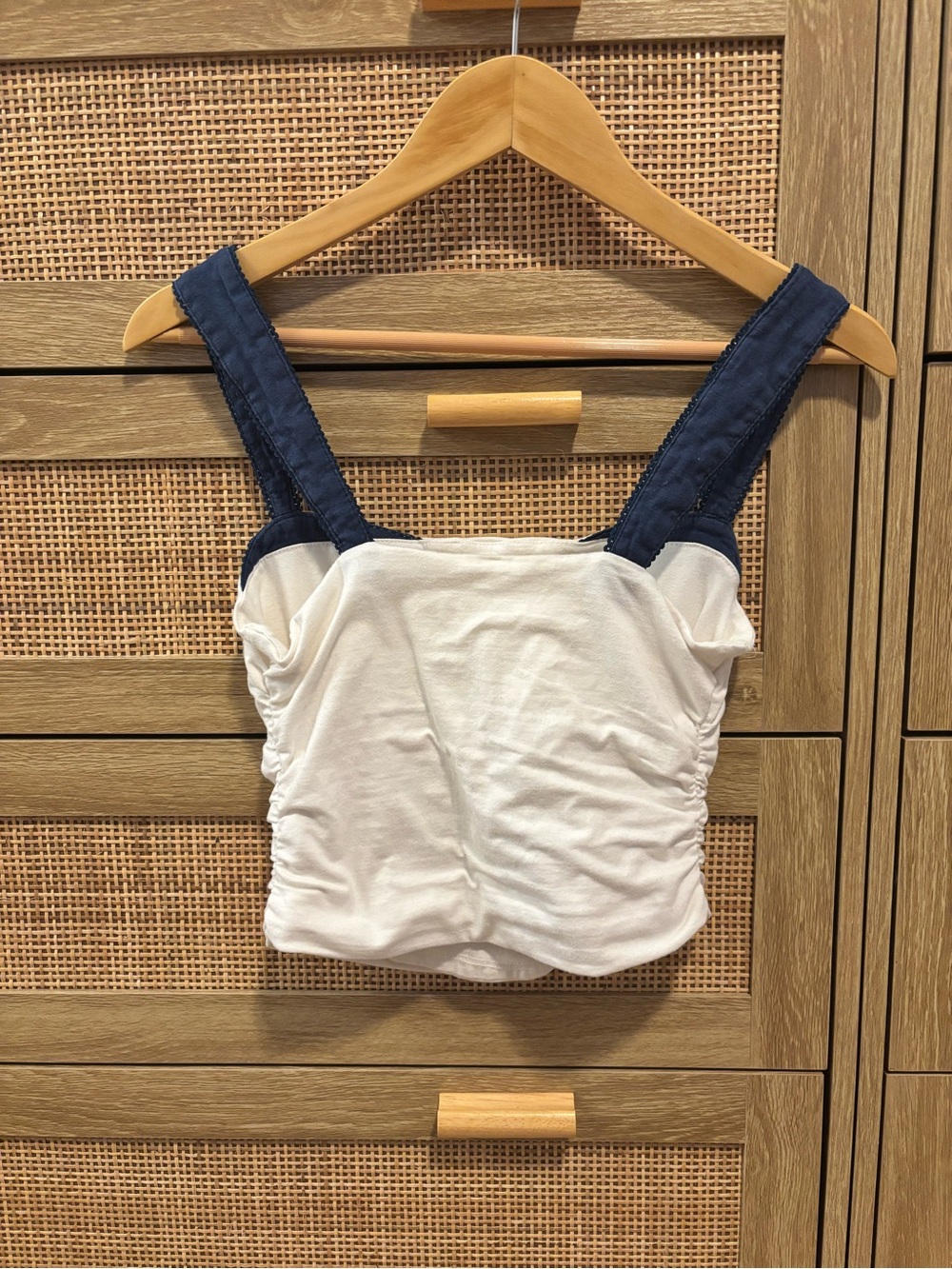 Free People White Ruched Crop Tank with Navy Straps - Picture 4 of 4
